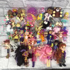 Huge lot of Dolls Figures Girl Toys