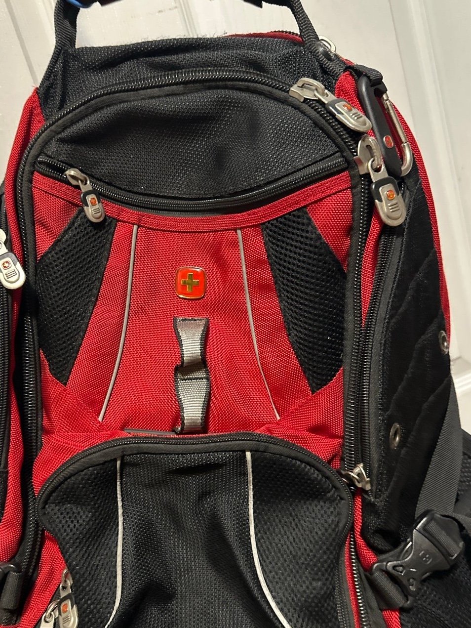 SwissGear Backpack w/ Laptop Sleeve, Media Pocket, Attachements