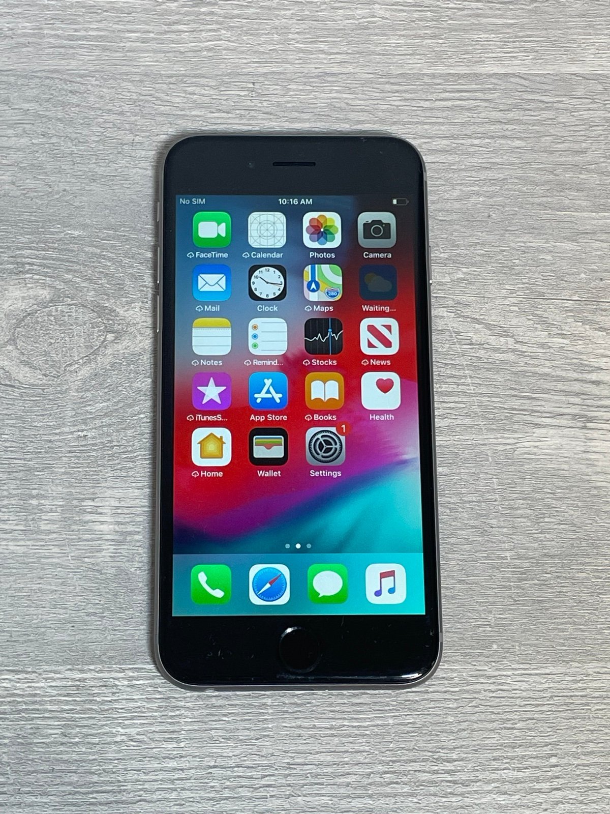 Apple iPhone 6 64GB Space Gray Unlocked