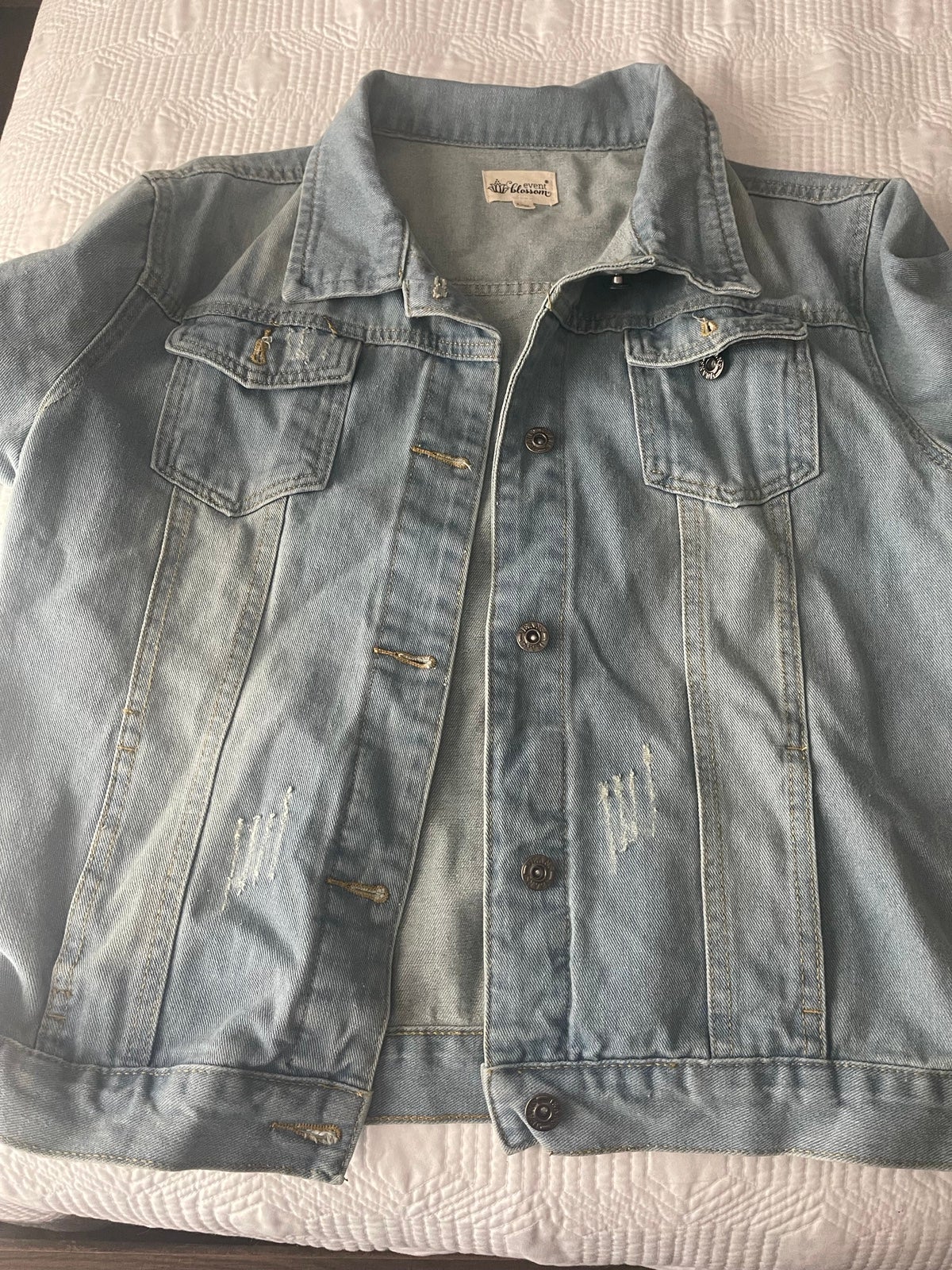 Jean jacket with diamond name in the back (Stephanie )