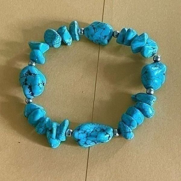 Vintage Turquoise Howlite Stone Bracelet Womens Casual Western Stretch Accessory