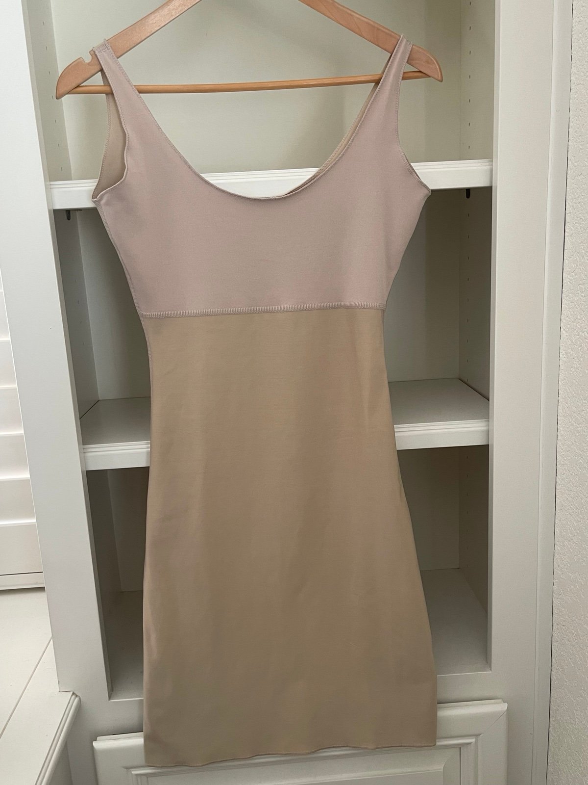 Women's Spanx Hide & Sleek Slip-Suit Shapewear M