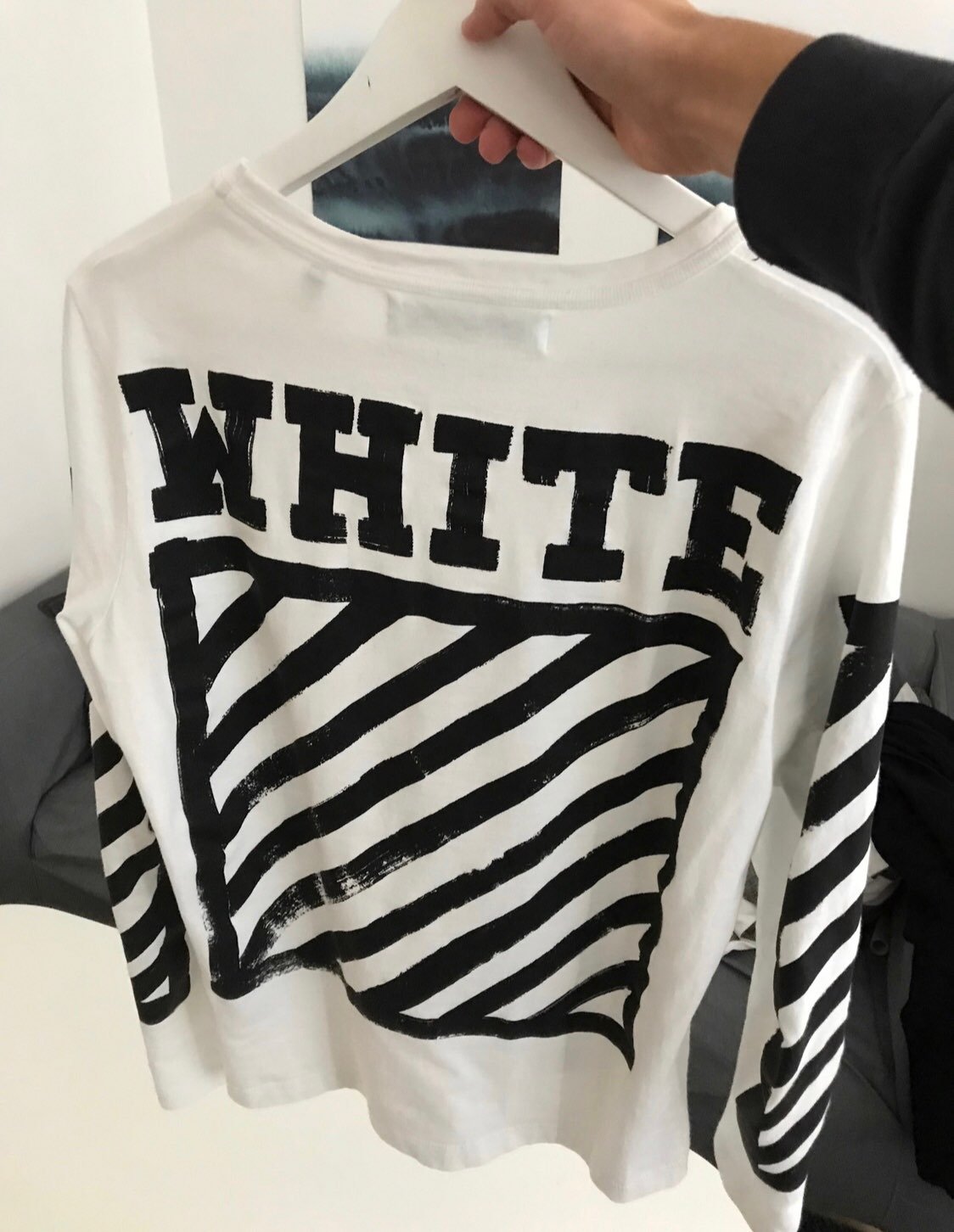 Off-White longsleeve tee