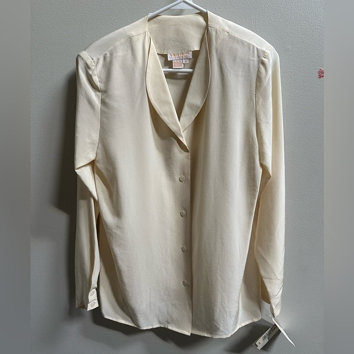 NEW OLD STOCK Vintage Brooks Brothers Ivory 100% Silk Button Up Shirt Women’s 6