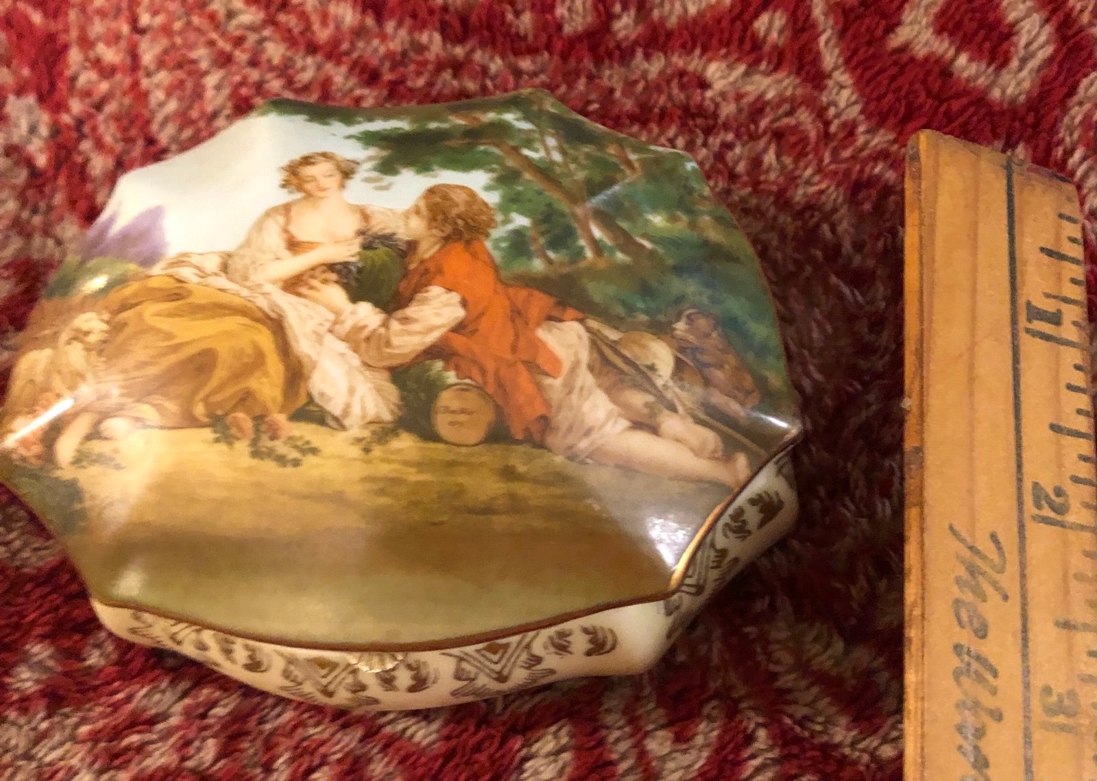 Vintage trinket box