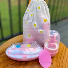 Tiniest Twirls’ Cutie Grooming Kit - Strawberry
