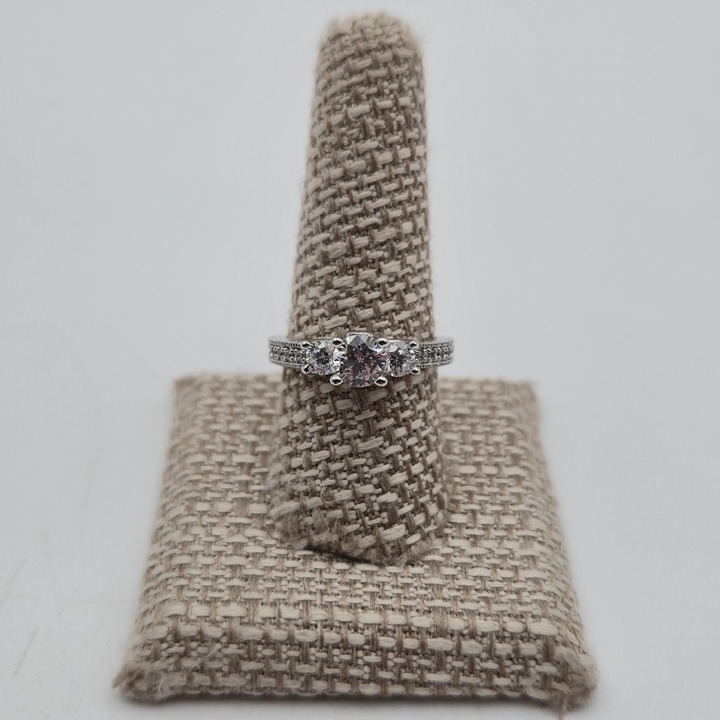 Size 9 Sterling Silver Bright Fancy Cubic Zirconia Ring A4005