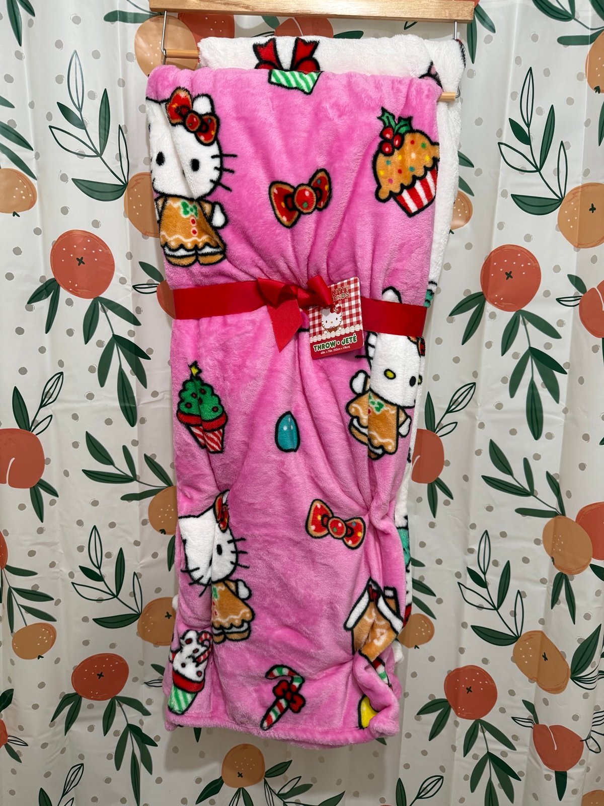 Hello Kitty Pink Gingerbread and White Christmas Tree blankets (set of 2) TikTok