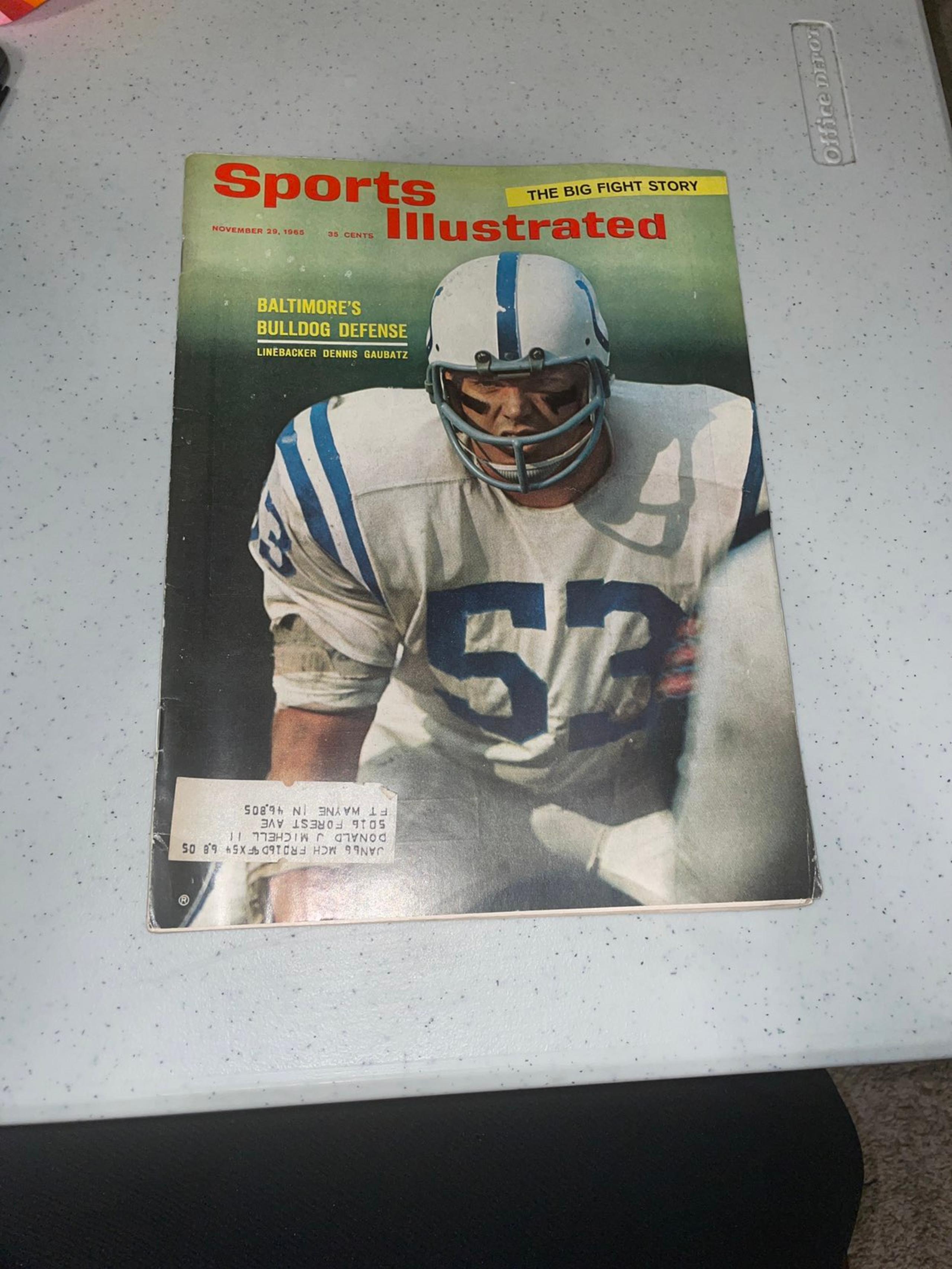 Sports Illustrated Magazine- November 29, 1965 Dennis Gaubatz Football