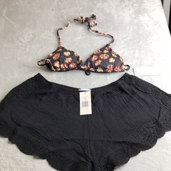 Eberjey Triangle Bikini Top and Semi Sheer Lacey Cover UP shorts Size M/L New