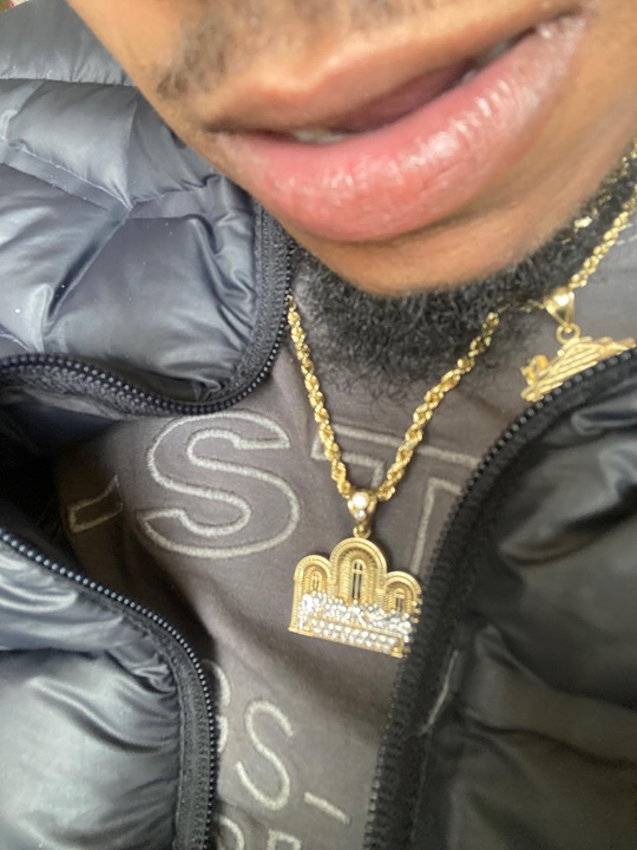 10k gold pendent
