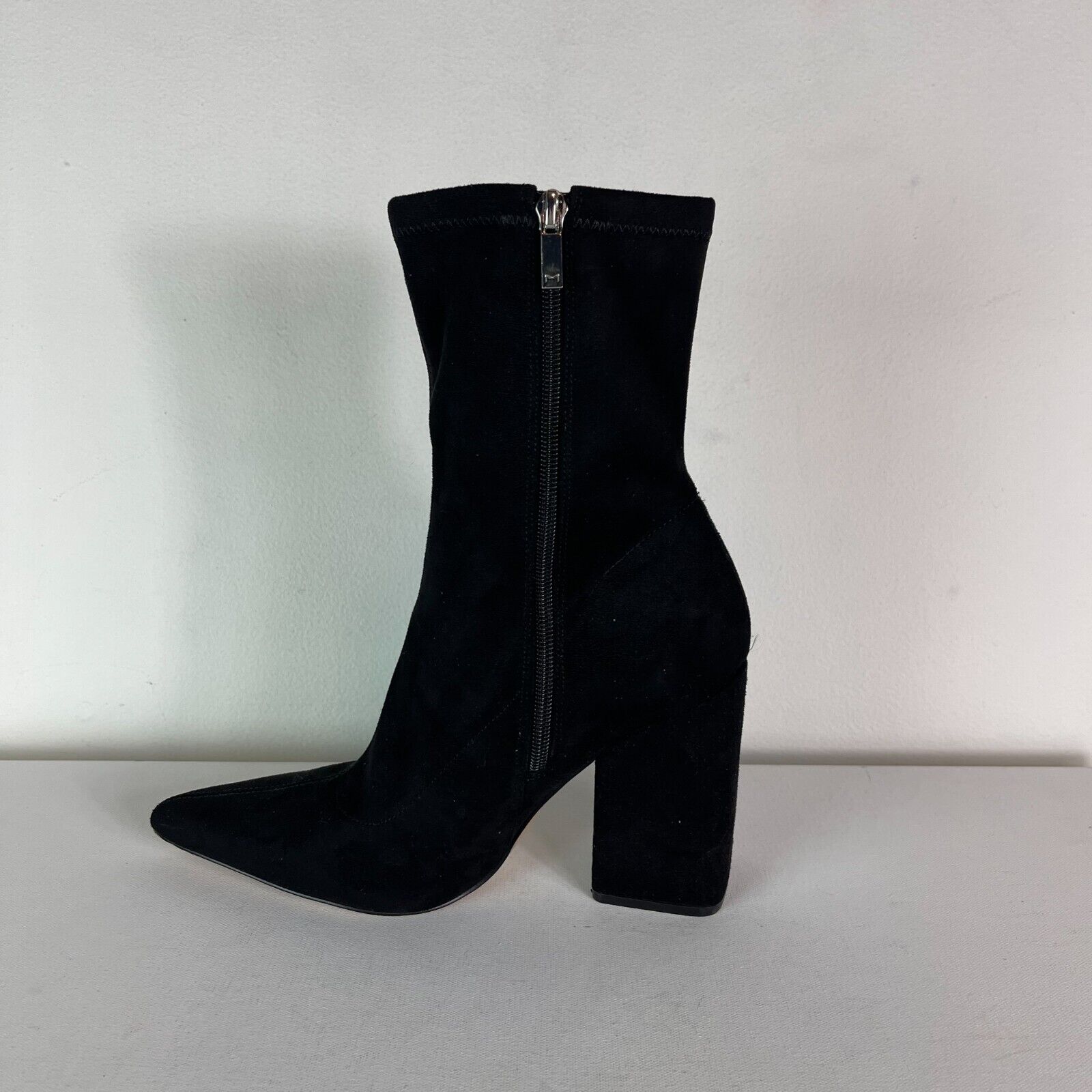 Marc Fisher NWOB Women's Larry Pointed Toe Ankle Zip Up Boot Black Size 9.5