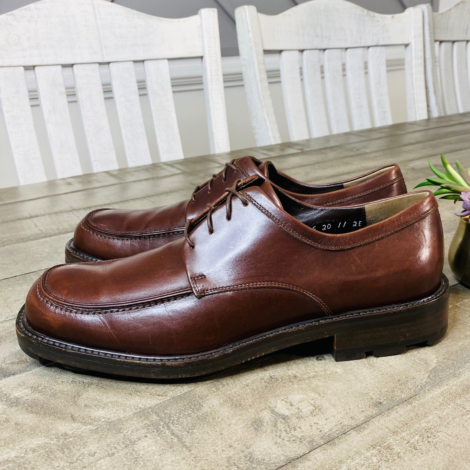 Salvatore Ferragamo Men's Lug-Sole Leather Oxfords Brown Shoes Size 11 EE