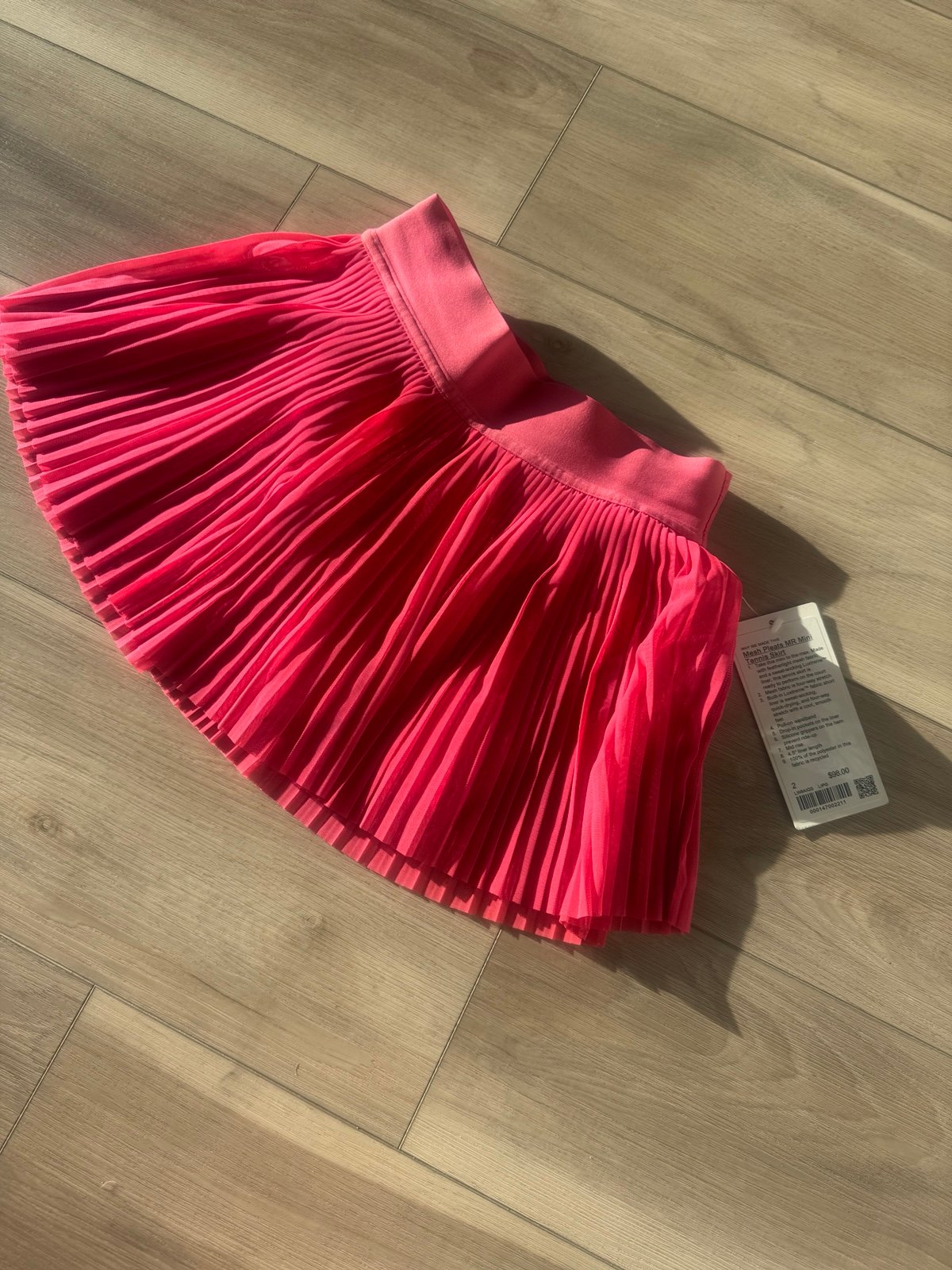 Size 2 lululemon pleated skirt NWT