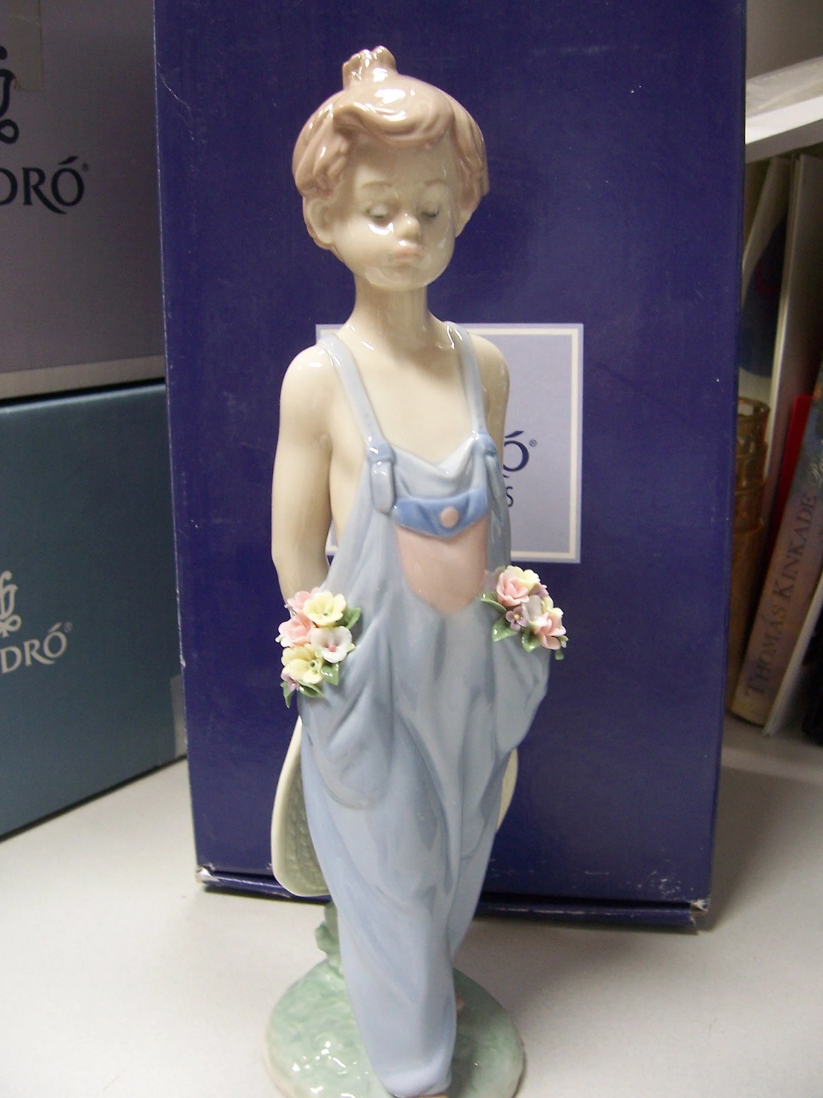 Lladro Pocket Full Of Wishes - MIB