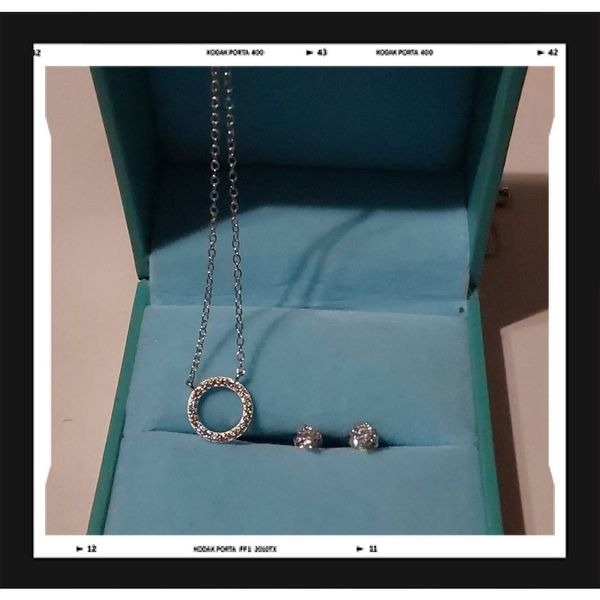 New~DIAMONIQUE Small Infinity Circle Necklace & Stud Earring Set~925 Sterling