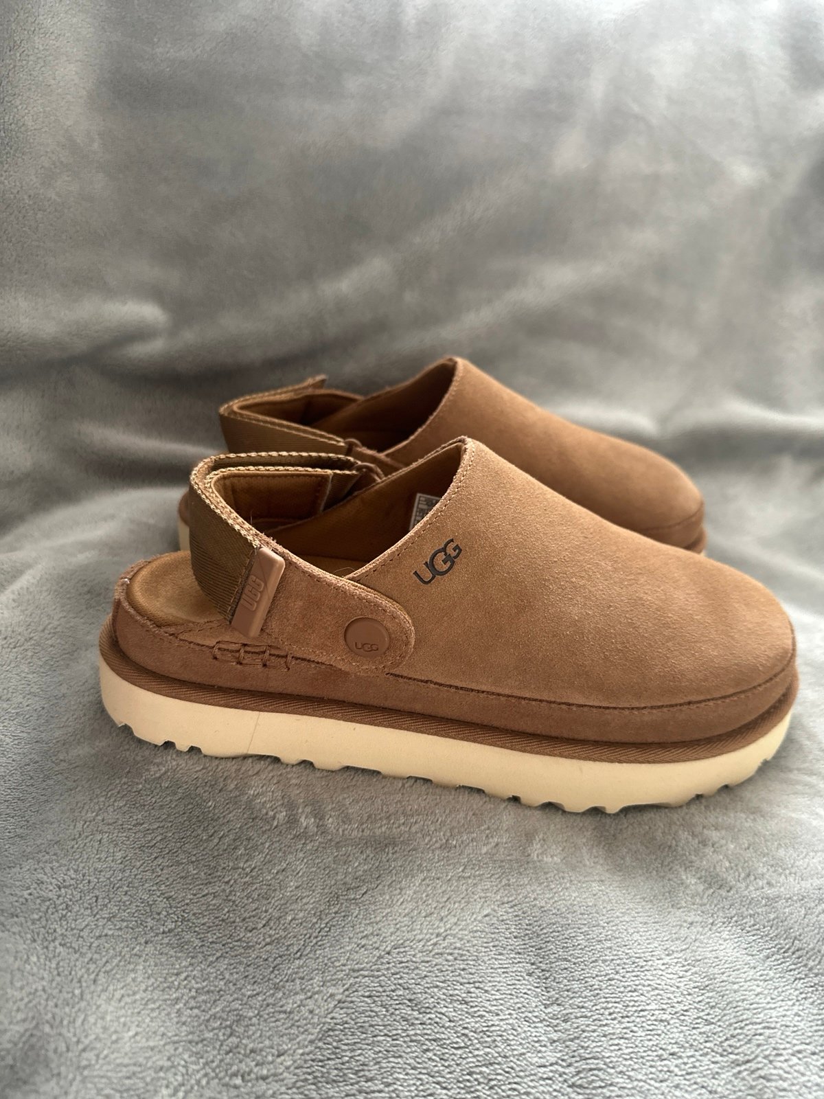 UGG goldenstar clog