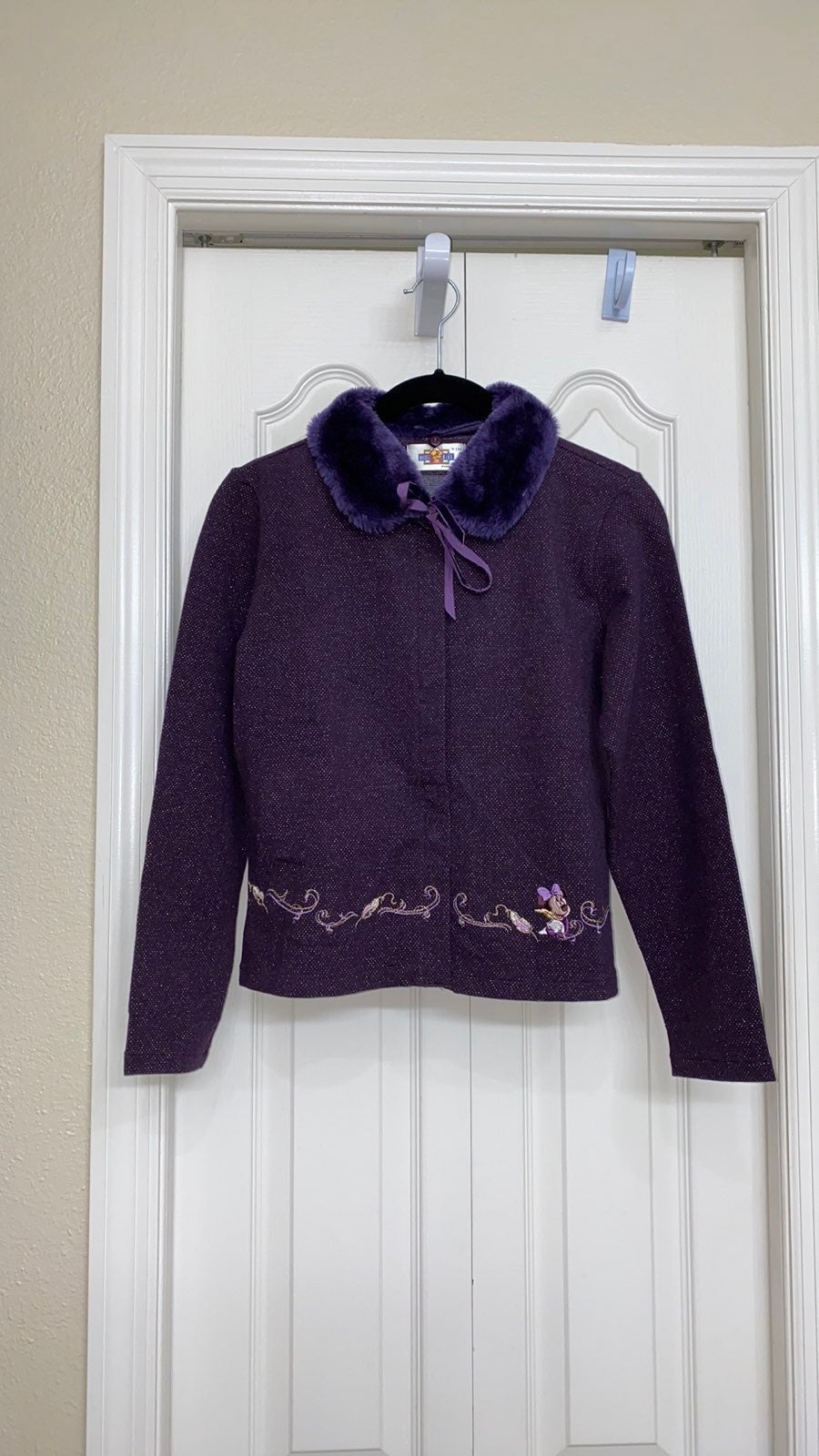 Rare Minnie Mouse Embroidered Light Jacket