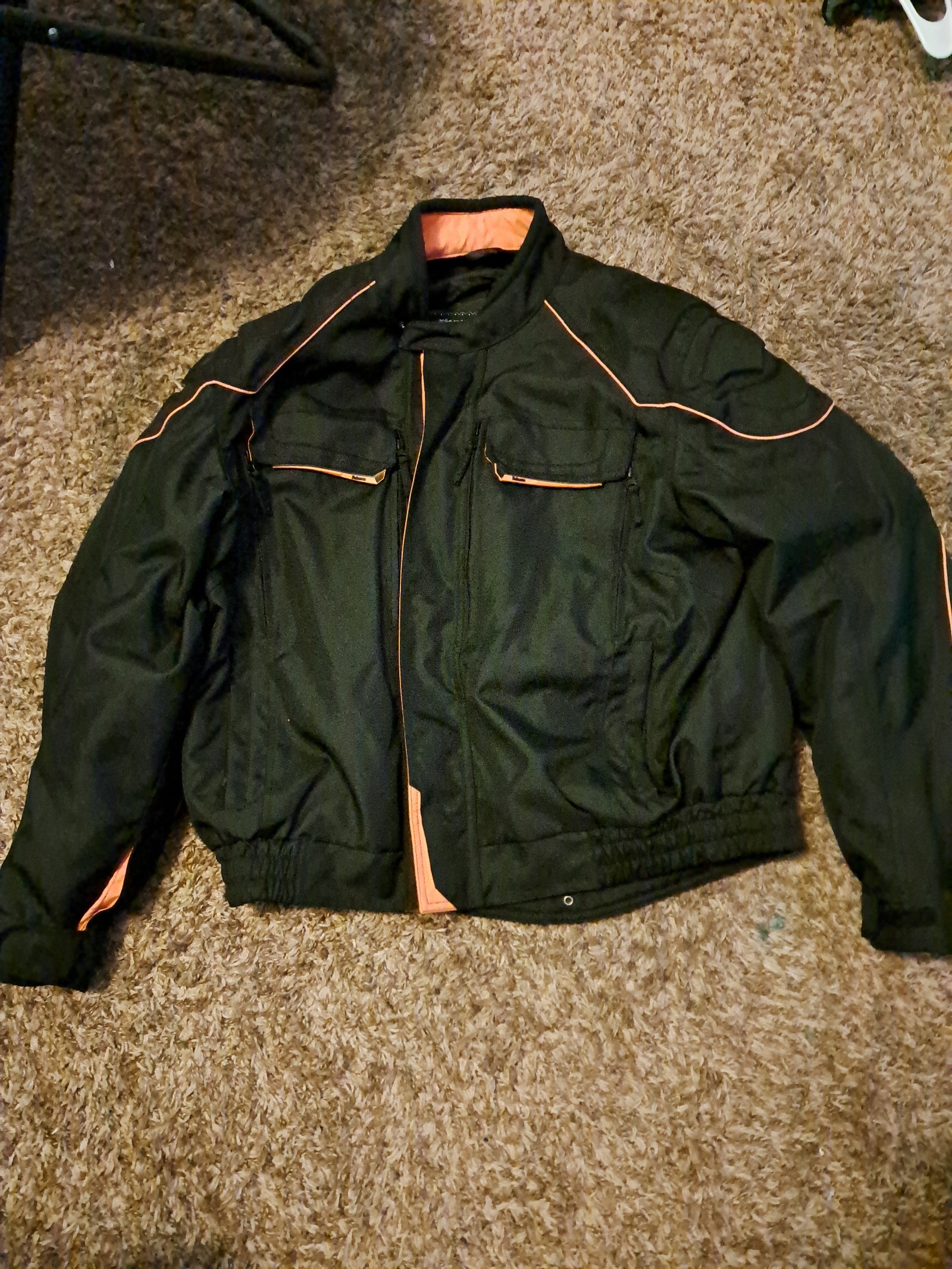 Motorcycle riding jacket