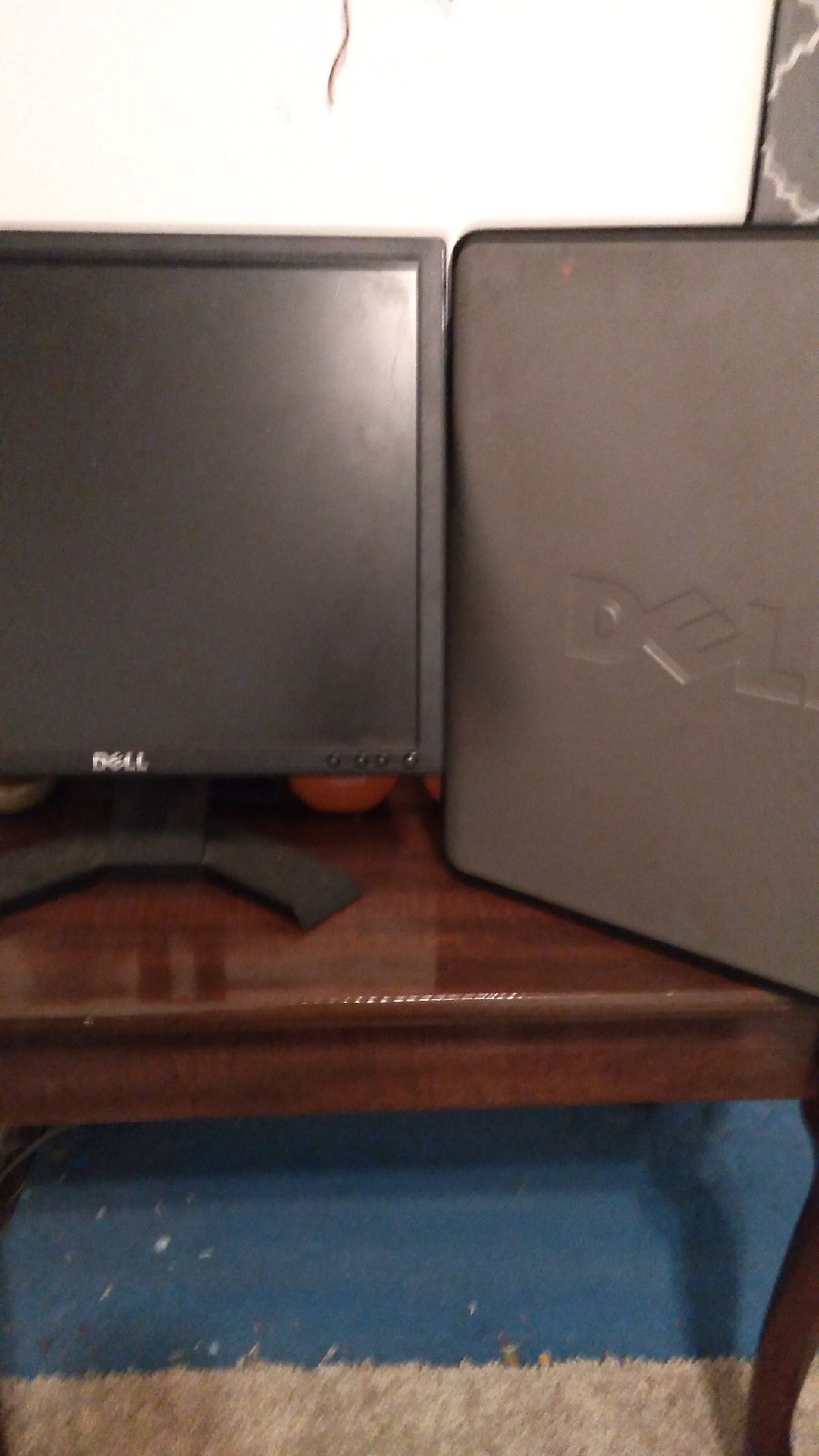 A dell computer