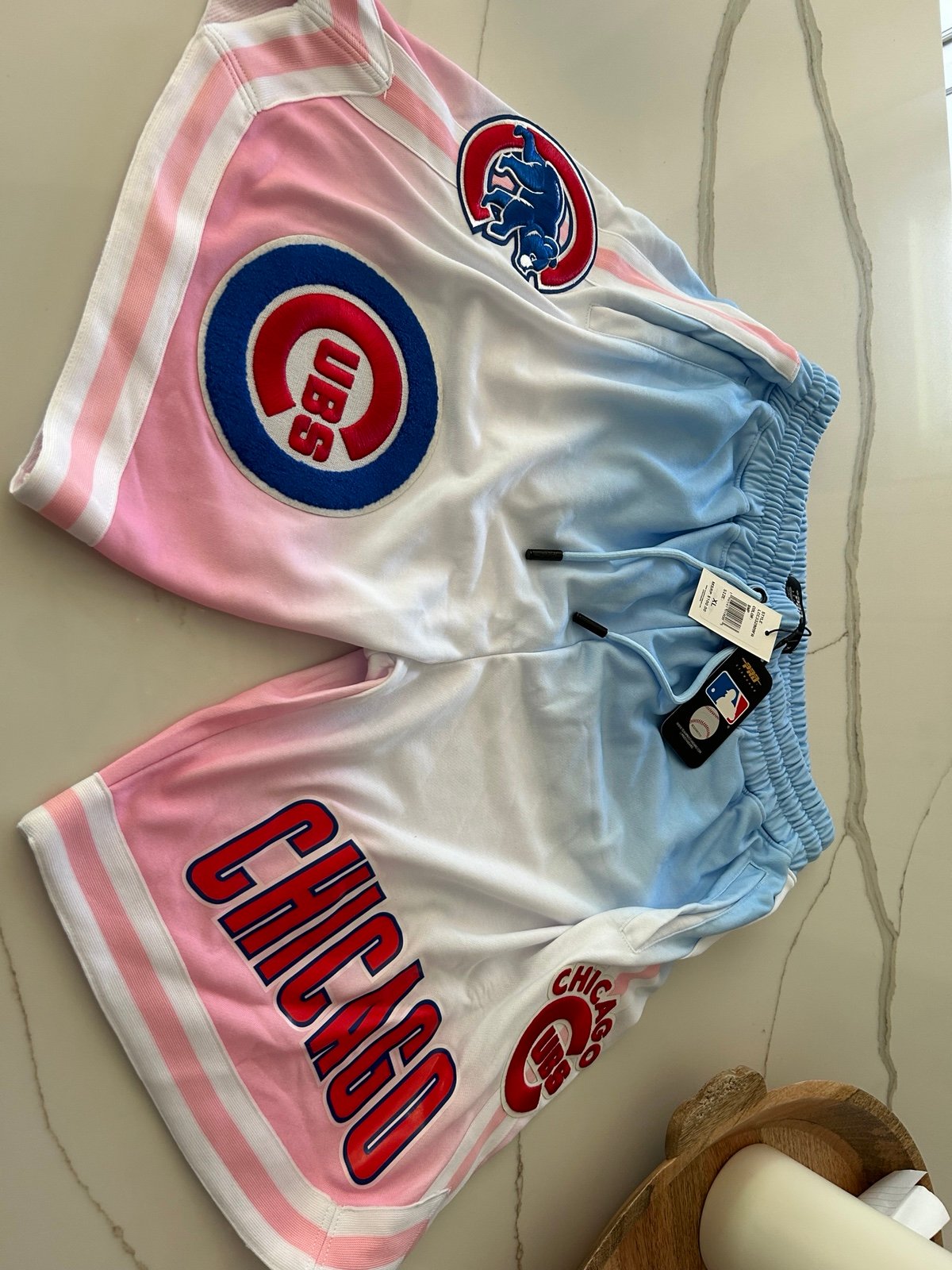 Chicago Cubs Pro Standard shorts