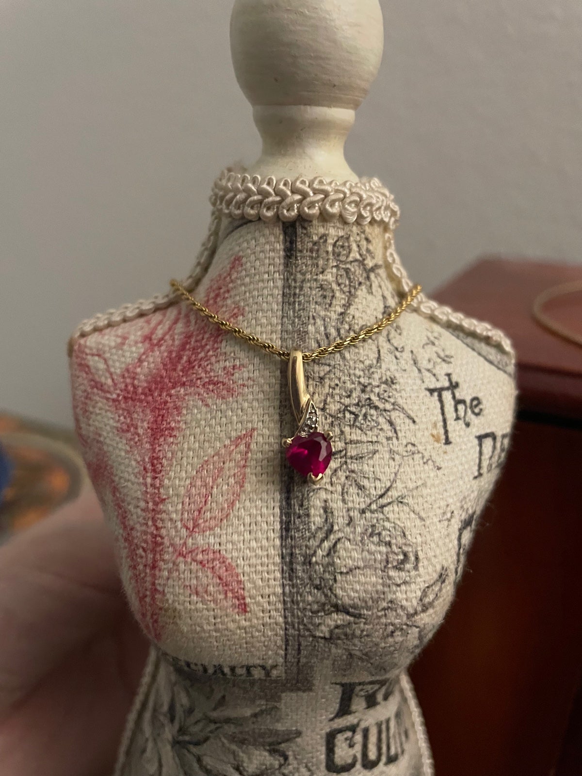 Genuine diamond & 1ct ruby heart pendant in 10kt solid gold