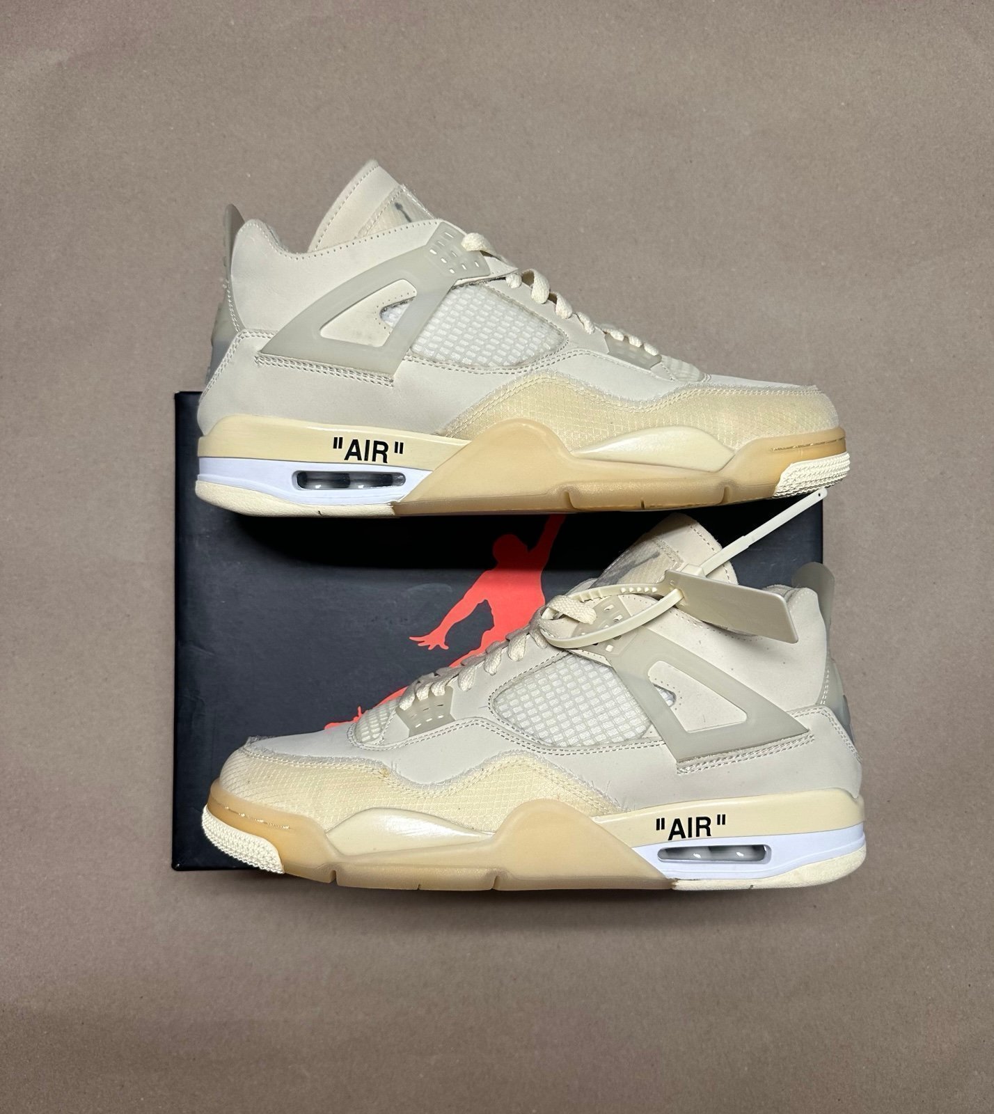 Off-White x Wmns Air Jordan 4 Retro SP Sail Mens 14 or women’s 15.5!