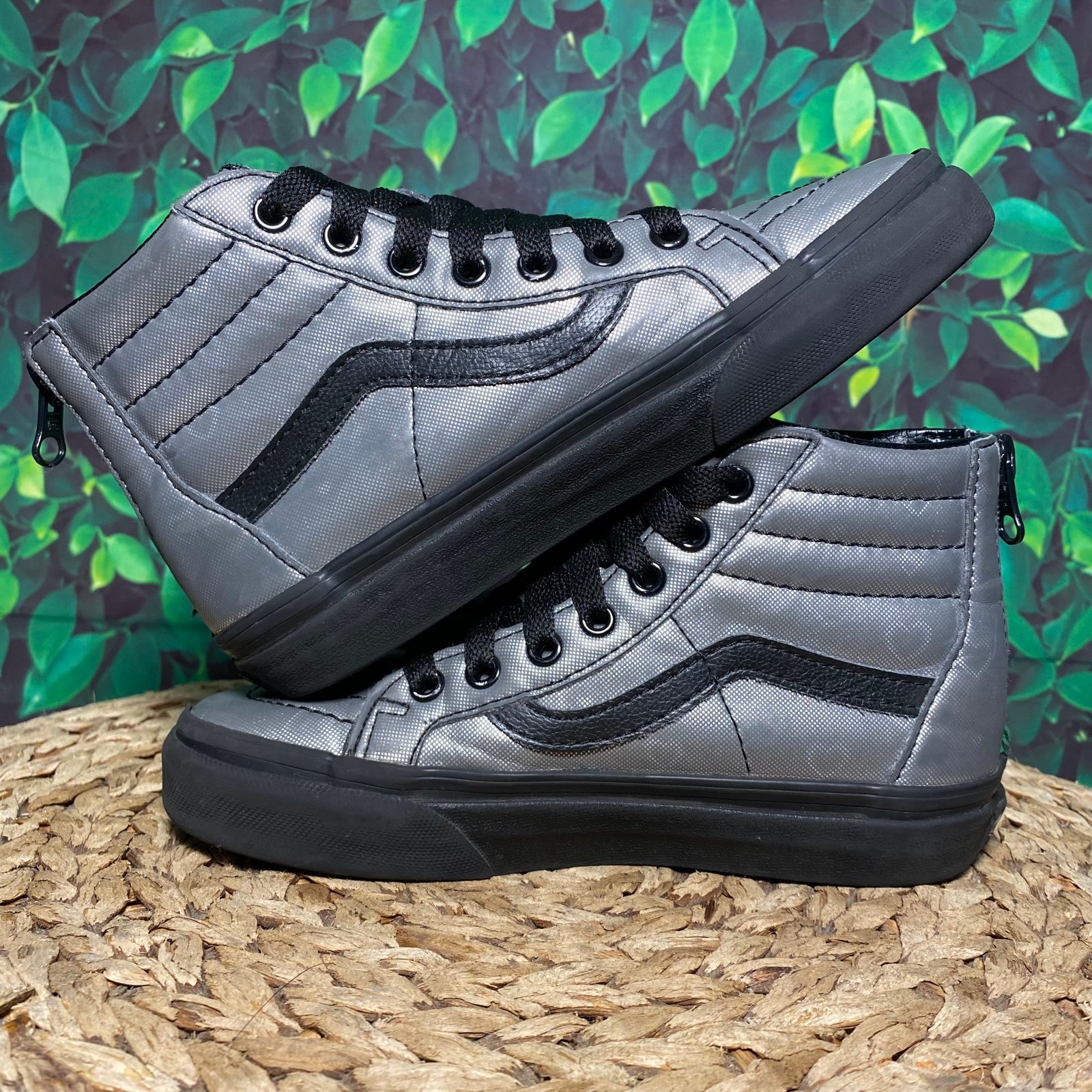Vans sk8 hi metallic silver black hearts