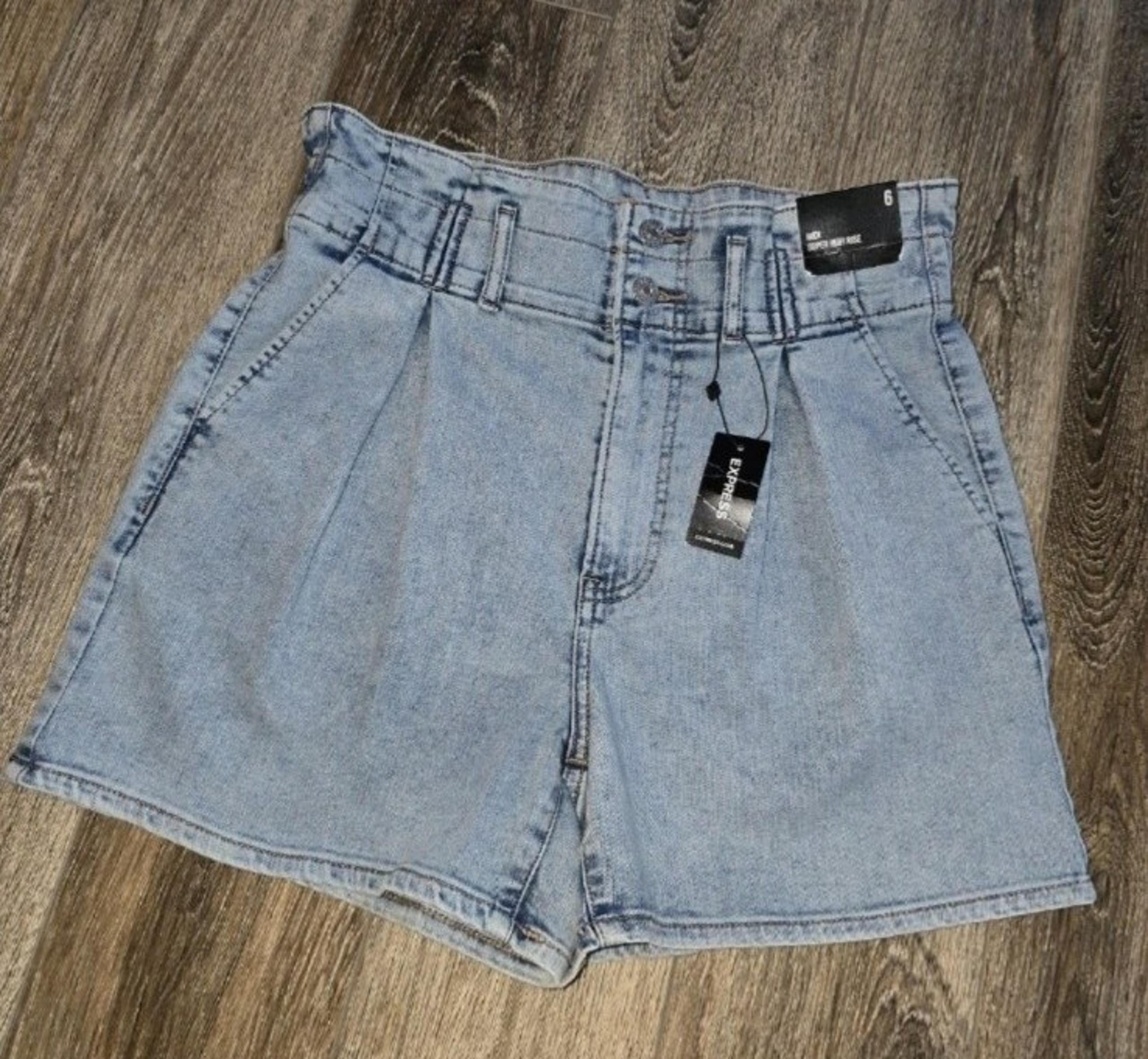 NWT Express stonewash paper bag denim shorts size 6