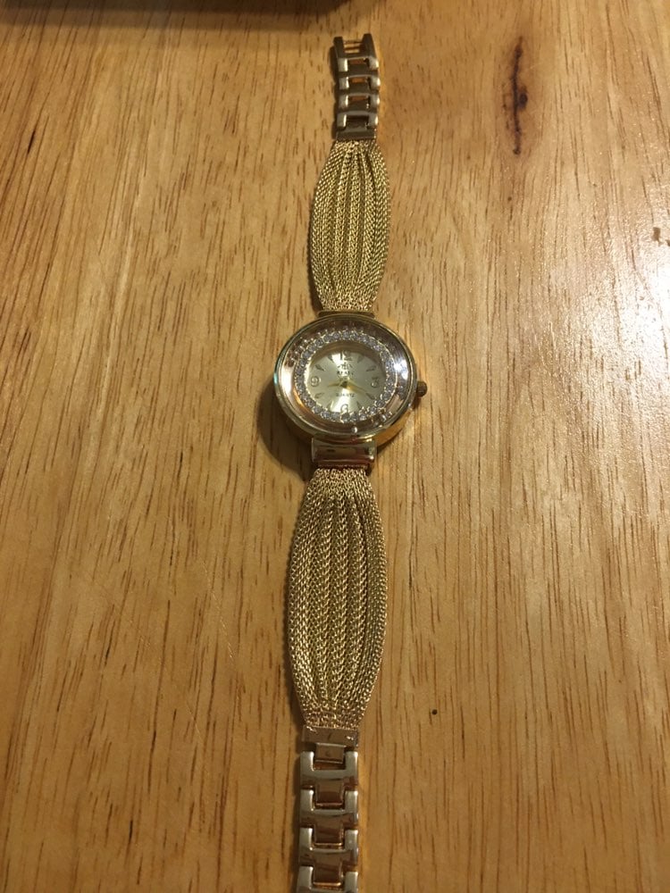 Long lasting Gold colored watch