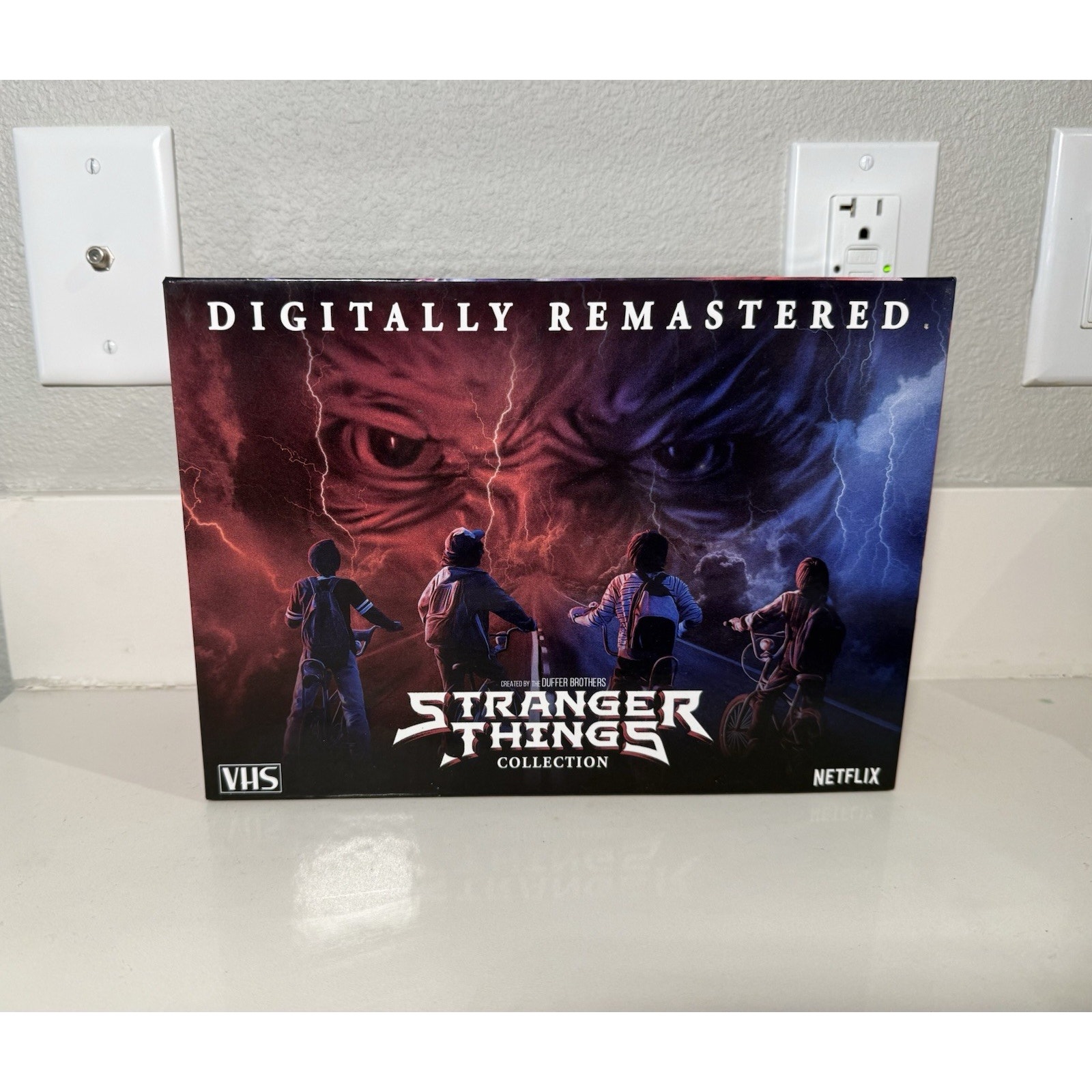 RARE Stranger Things Kadivideo VHS Box Set