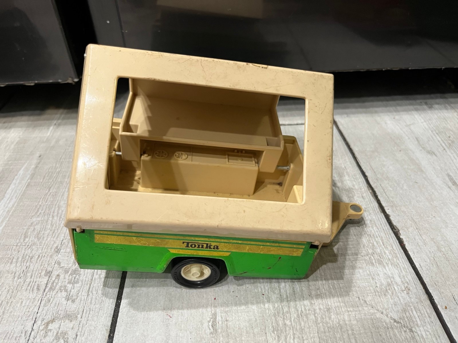 Vintage Toy Tonka Pop-Up Camper