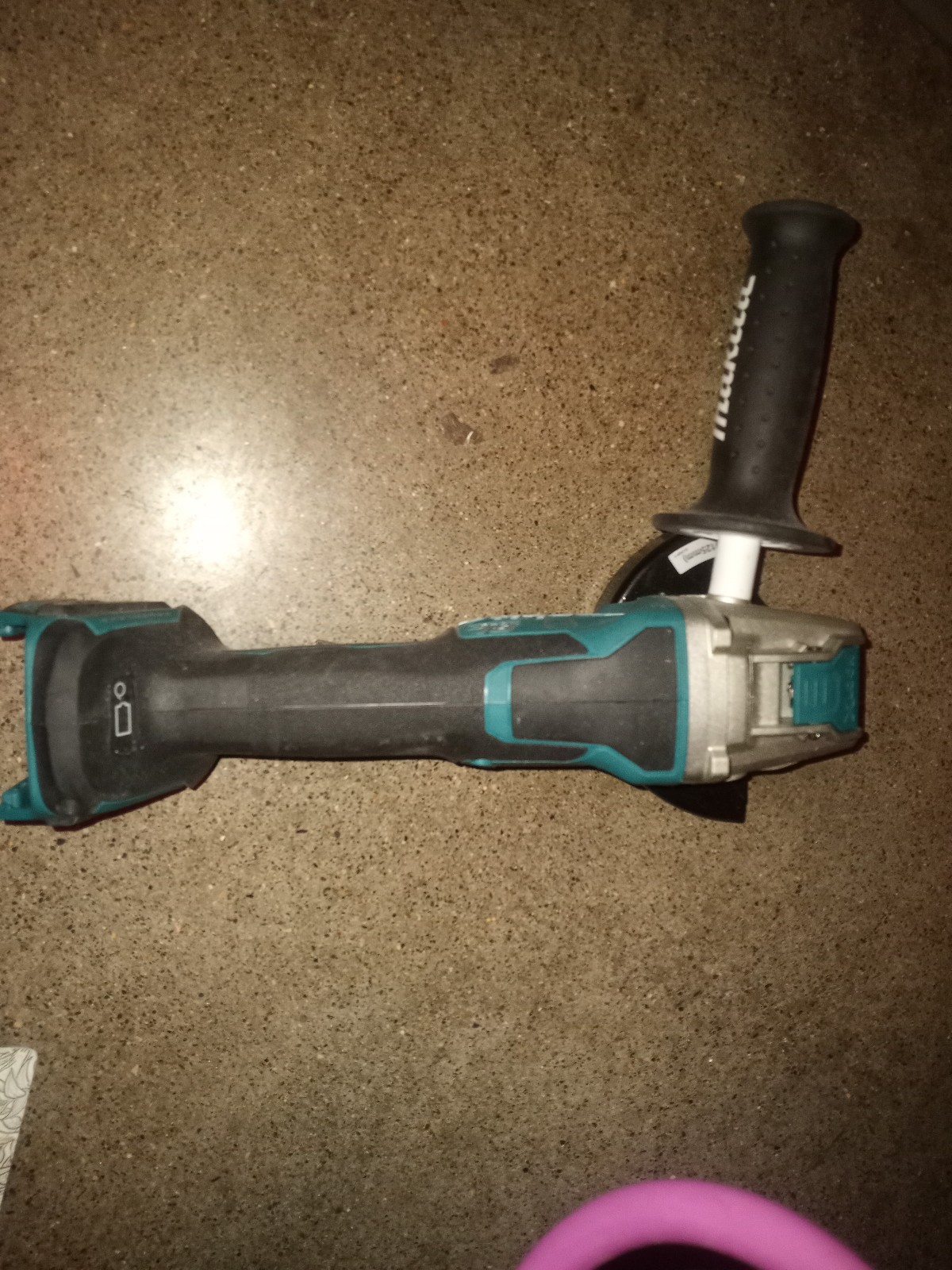 Grinder cutting tool brand new never been used all disks with it