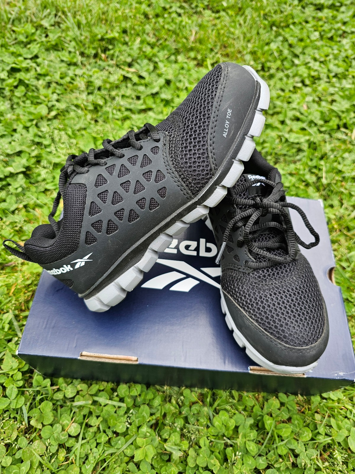 Reebok Women's Sublite Safety Cushion Work Safety Shoe RB041 Black/Grey Size 5W