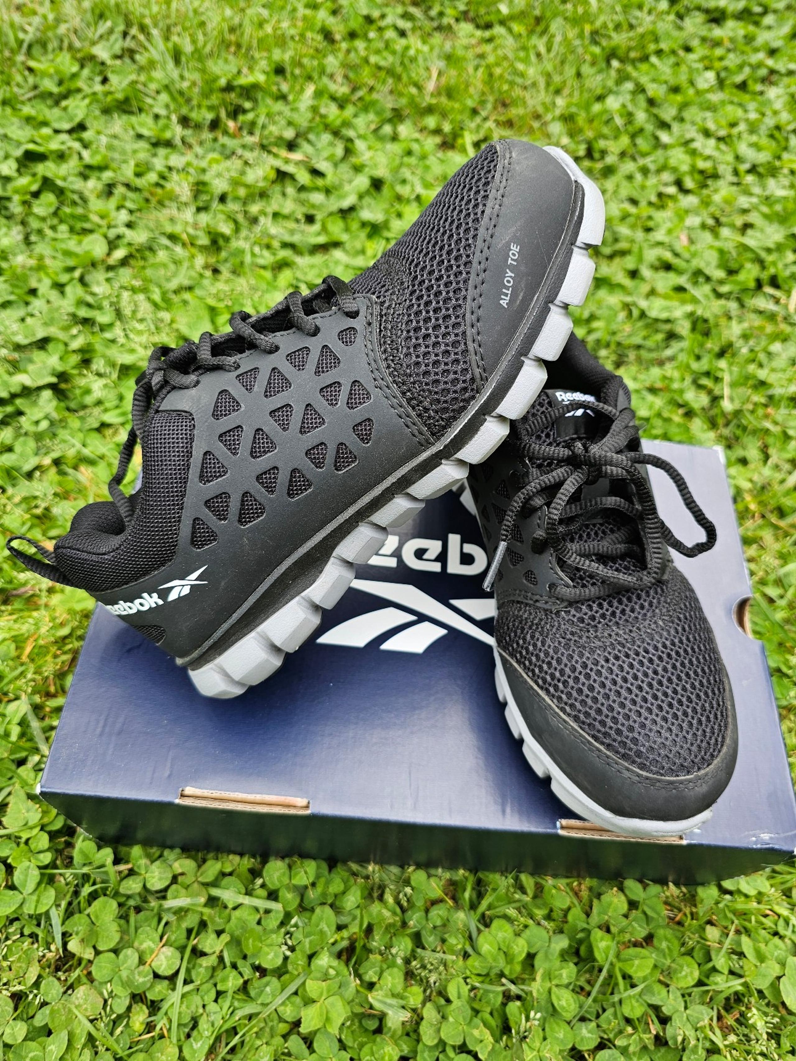 Reebok Women's Sublite Safety Cushion Work Safety Shoe RB041 Black/Grey Size 5W