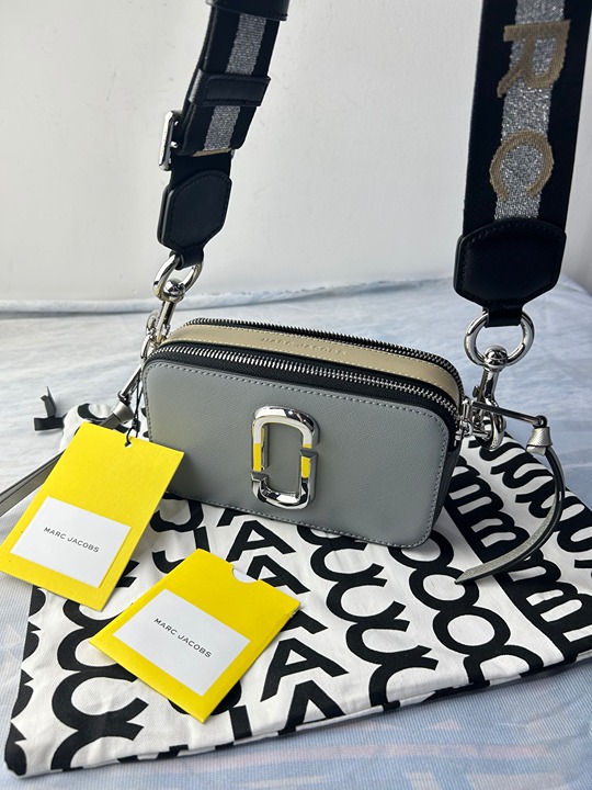 NWT snapshot cross-body bag