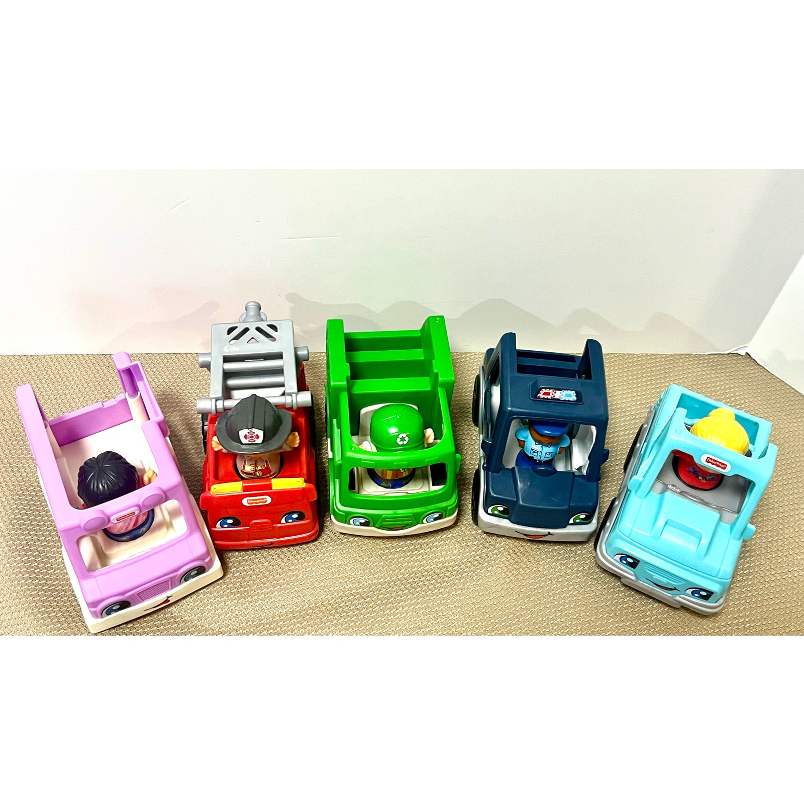 Fisher Price Little People small vehicles & drivers