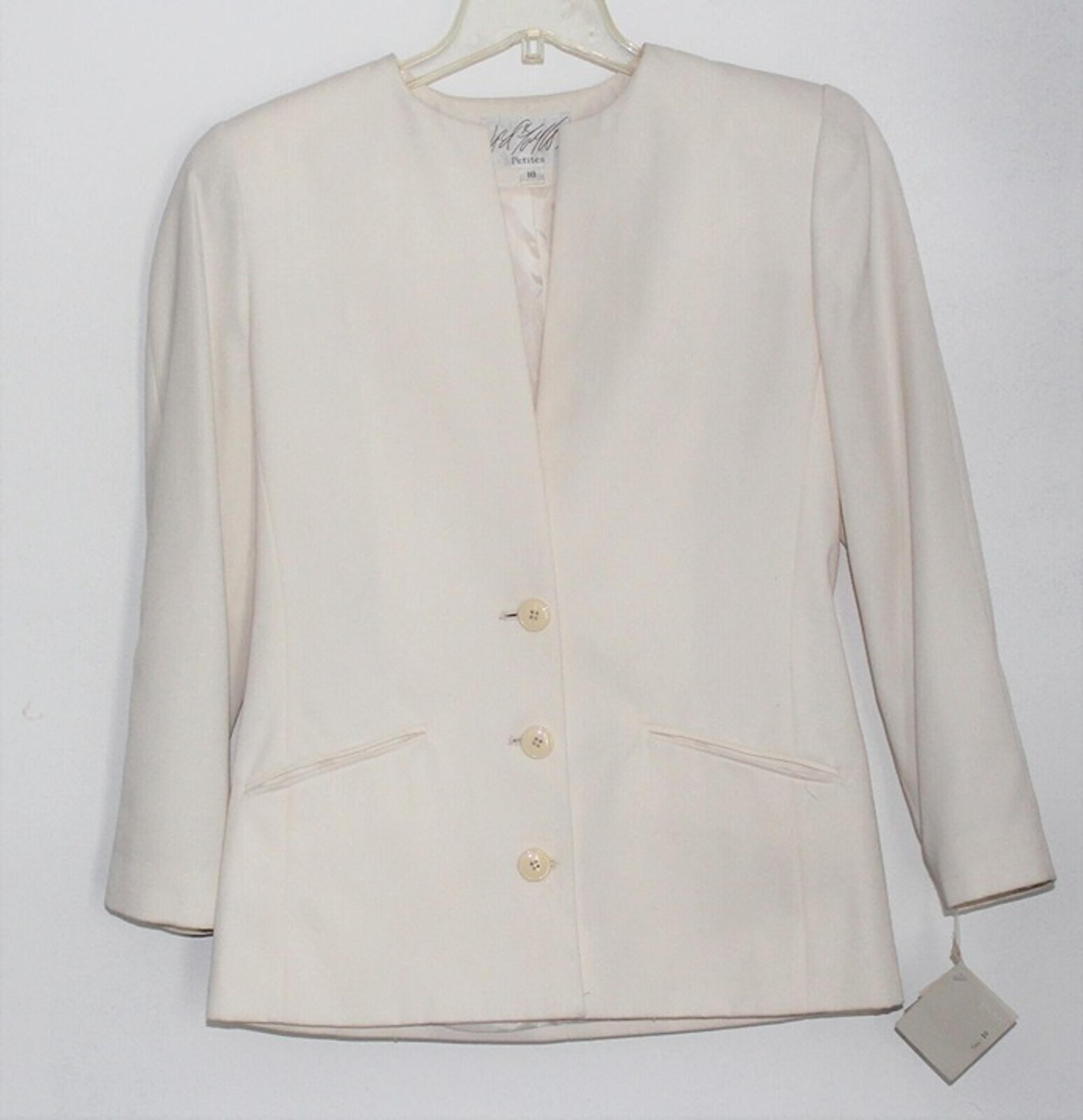 Vintage Lord & Taylor  Blazer V Neck 3 Button Off White Size 10P
