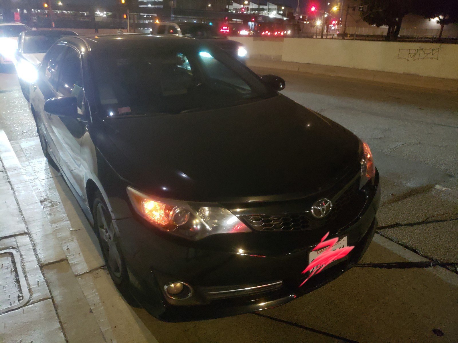 Toyota camry black SE 133k miles (READ DESCRIPTION)