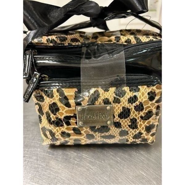Reaction Kenneth Cole Travel Bag Cosmetic Bags Mercari
