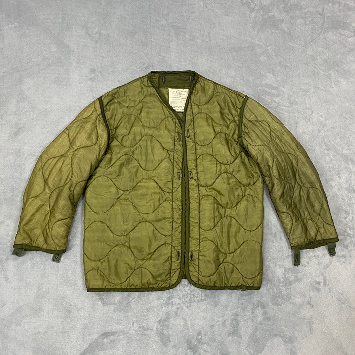US Army Vietnam Era M-65 COLD WEATHER COAT LINER Men Medium Olive Quilted 1972