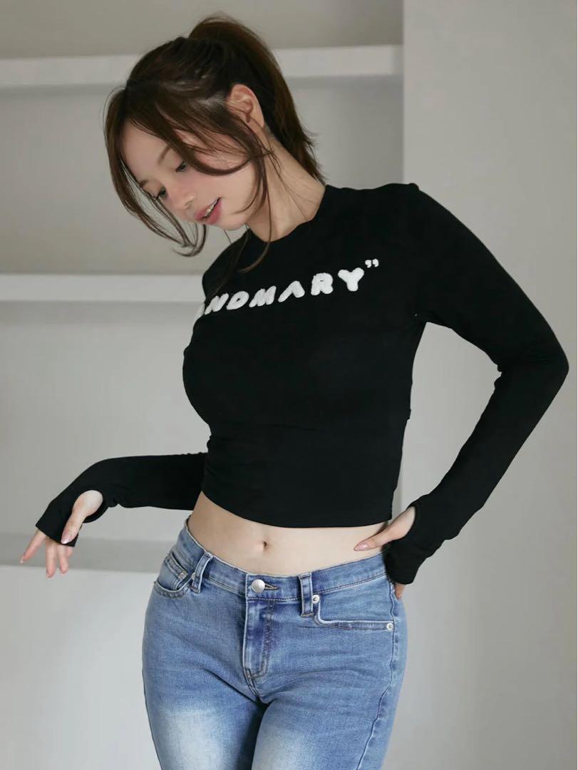 Andmary Mary logo tops black