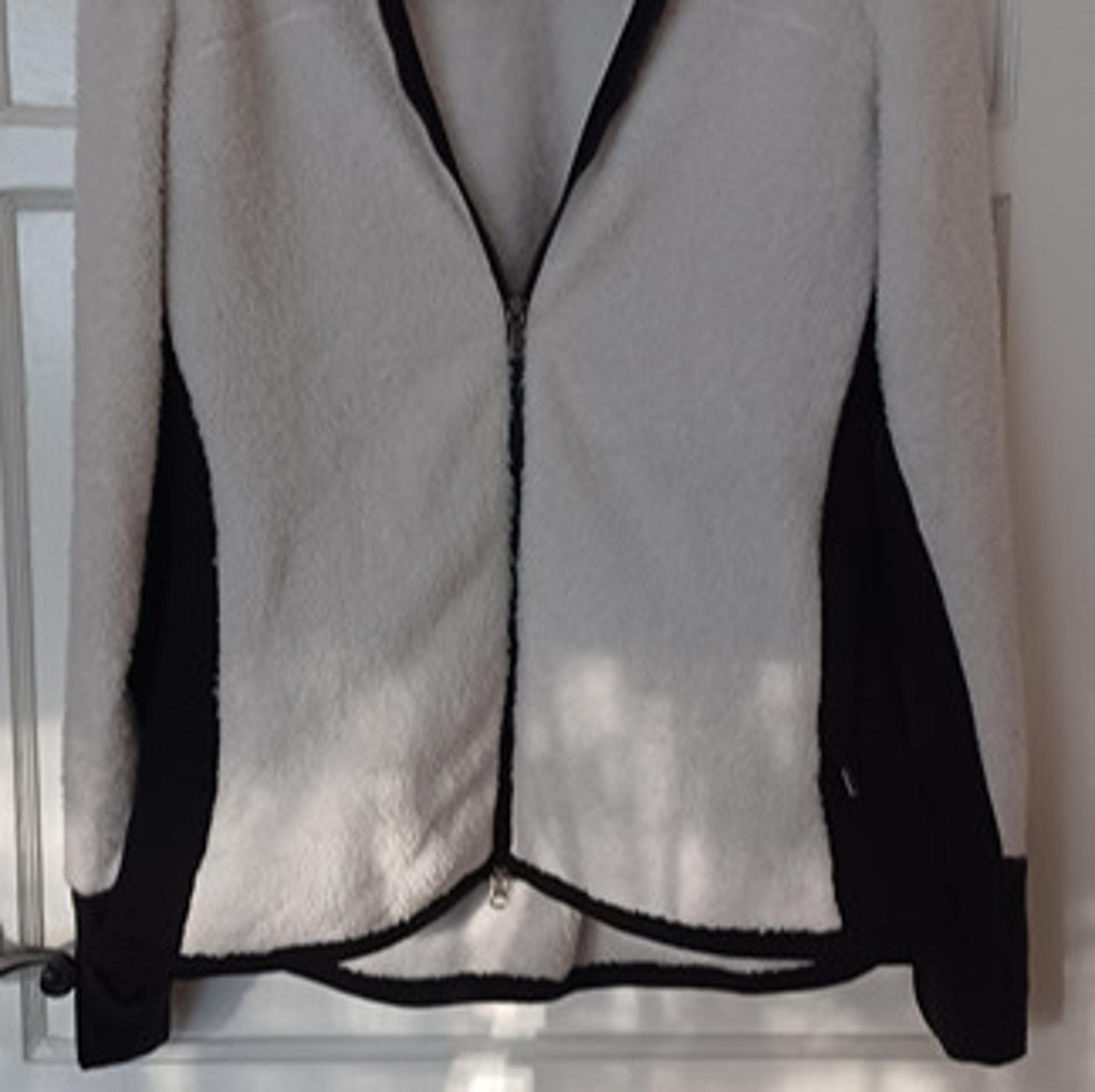 VICTORIA'S SECRET VSX SPORT WOMENS SHERPA ZIP JACKET clean Sz Large Winter Wear