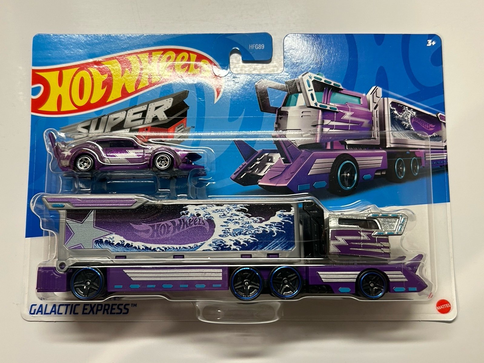 Hot Wheels Super Rigs Galactic Express with Mad Manga