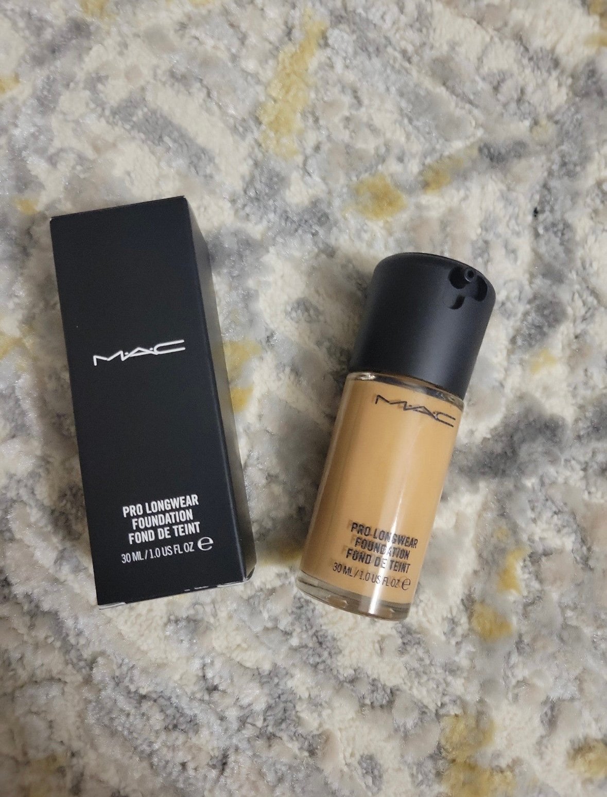 ISO Mac Prolongwear Foundation NC30