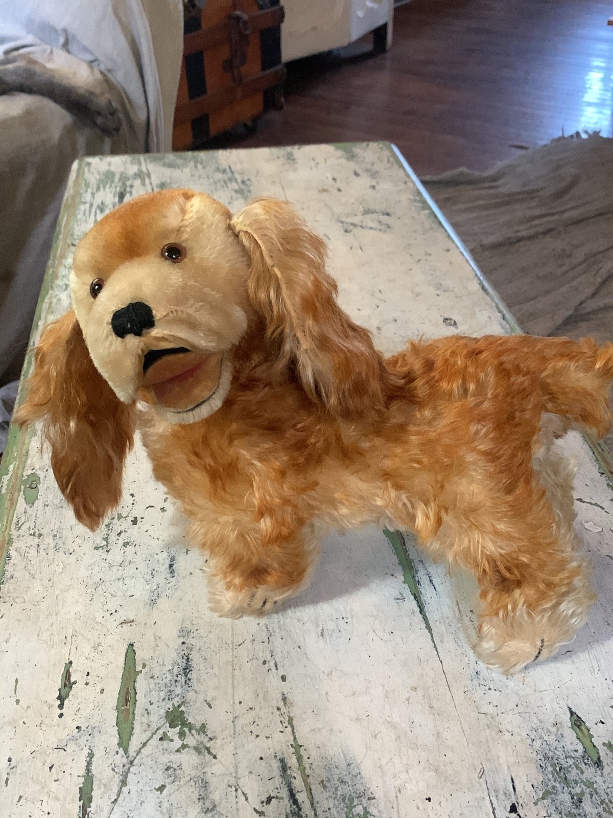 Steiff Mohair Head Turning Velvet Mouth Dog