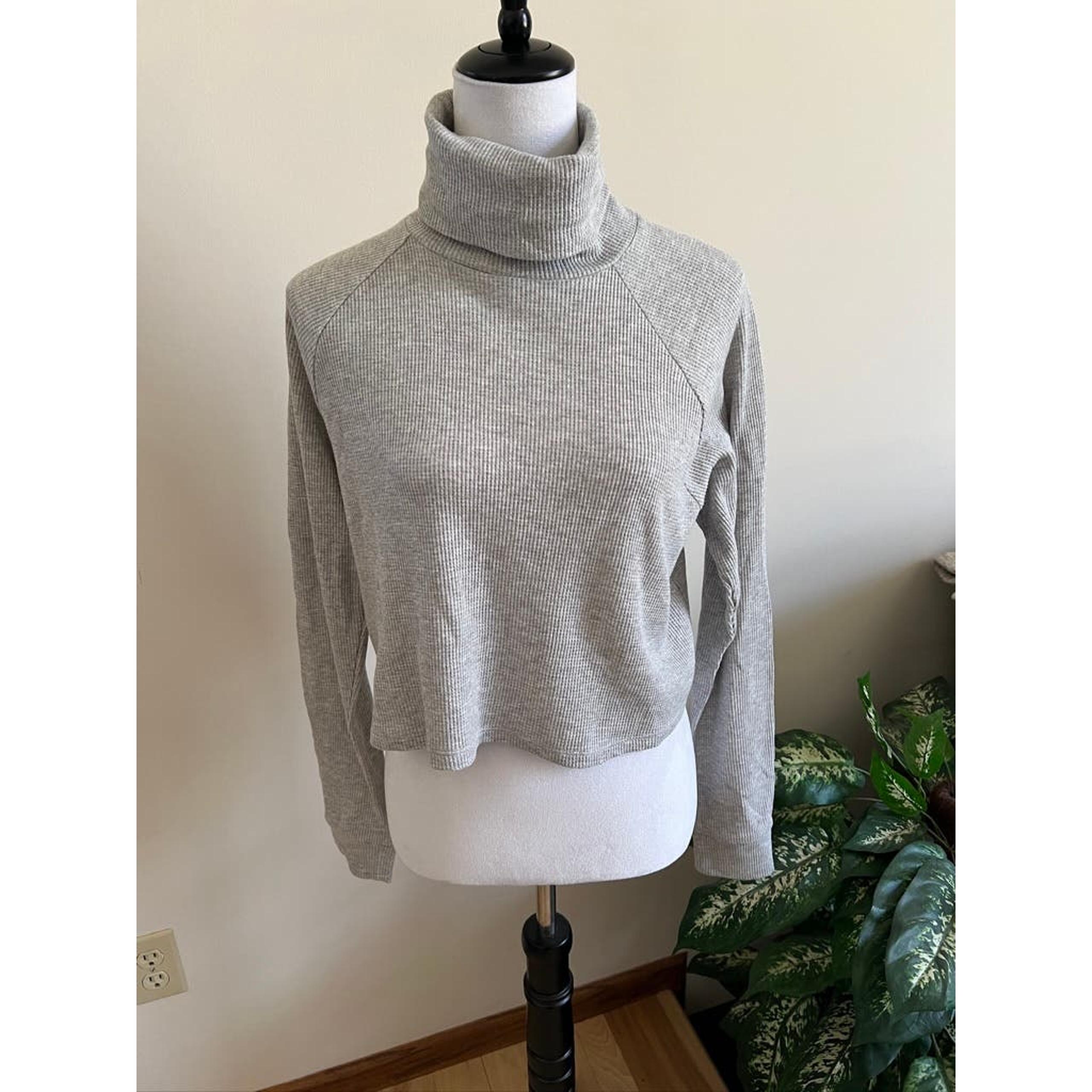 PacSun PAC Cares Gray Lightweight Turtleneck