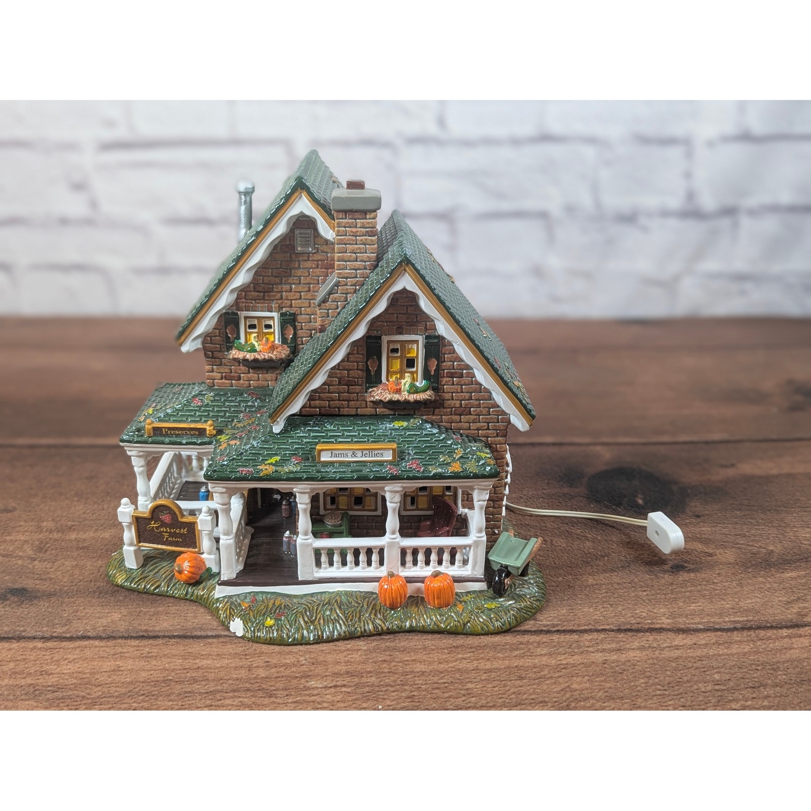 Department 56 Harvest Farm Roadside Sales Lit House Village Decor