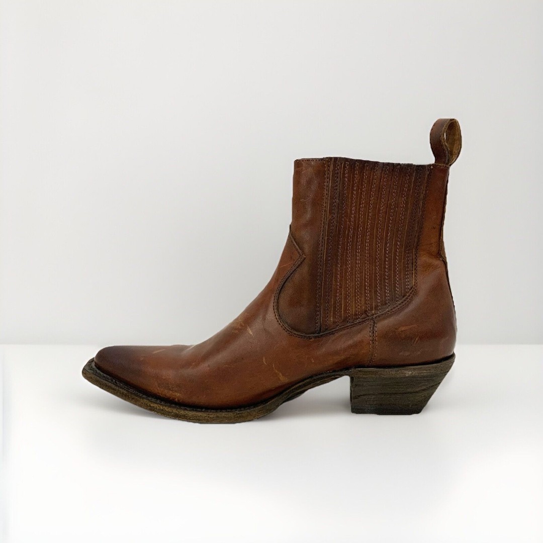 New Frye Sacha Distressed Brown Leather Western Chelsea Ankle Boots Size 8B