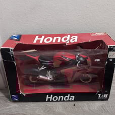 Honda CBR1000RR 2008 Diecast 1/6 Newray Brand New In Very Damaged Box